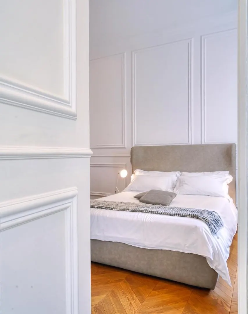 Via Chiodo Luxury Rooms La Spezia 2*,  Itália