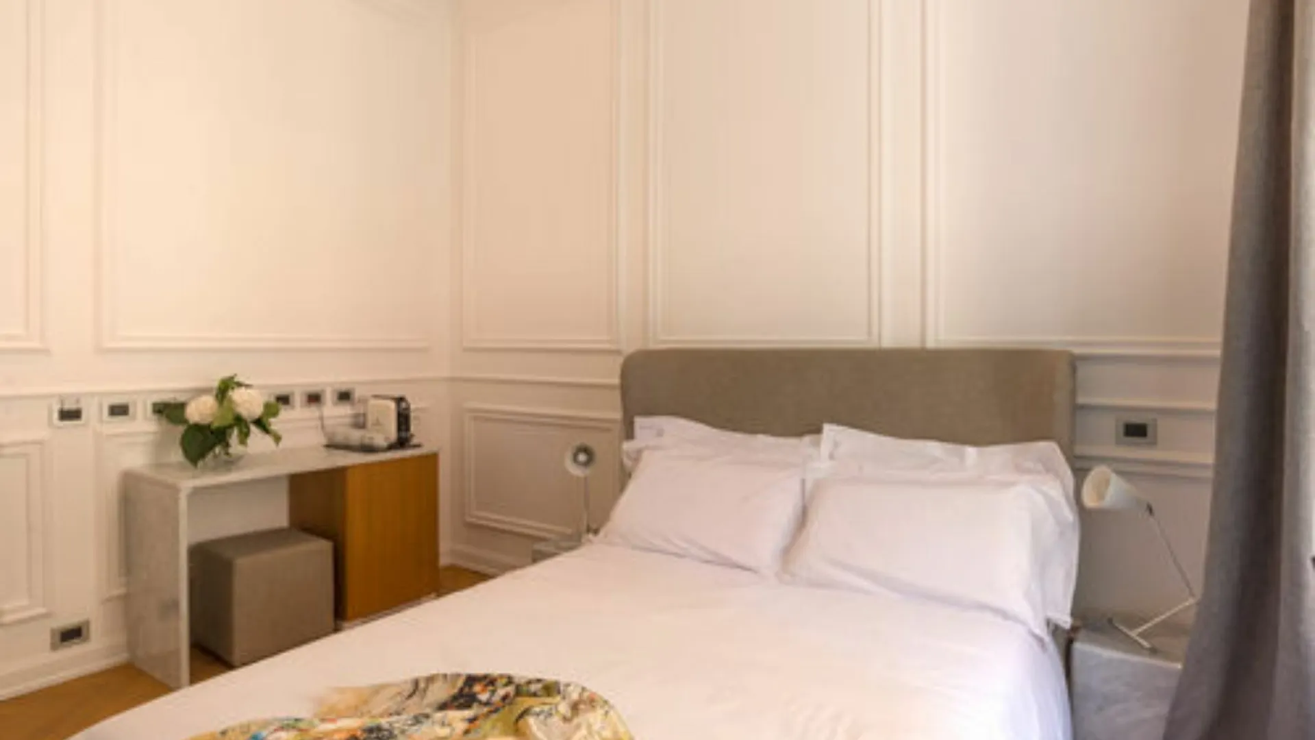 Via Chiodo Luxury Rooms La Spezia 2*,