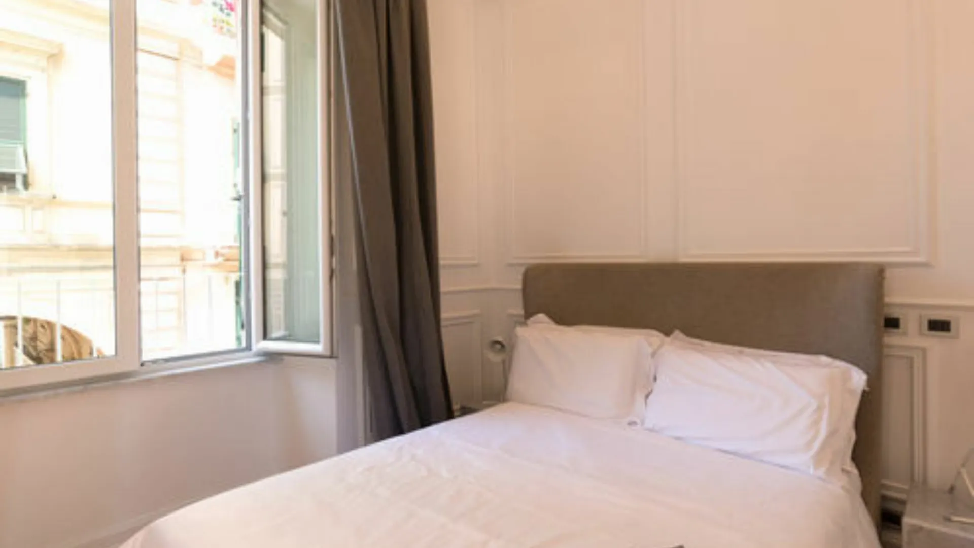 Via Chiodo Luxury Rooms La Spezia 2*,  Itália